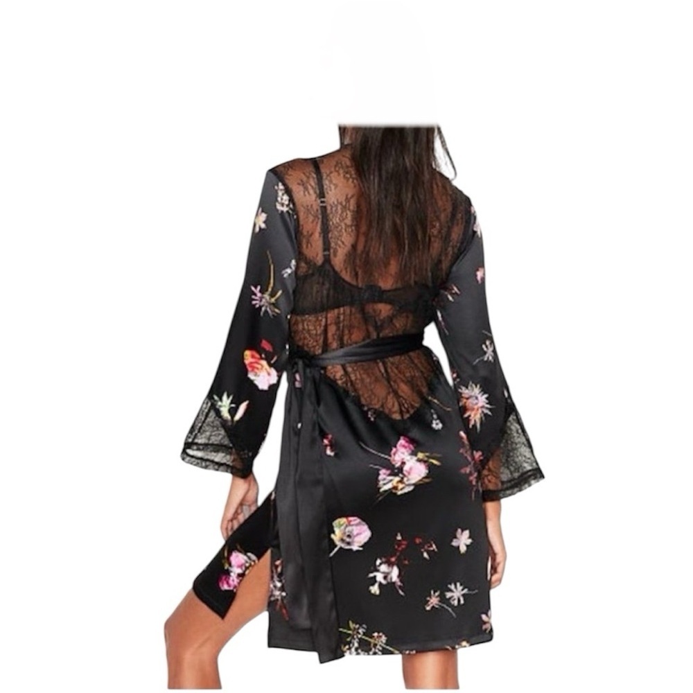 Victoria's Sectet Floral Lace Chantilly Kimono Robe Size XS/S - Picture 4 of 16
